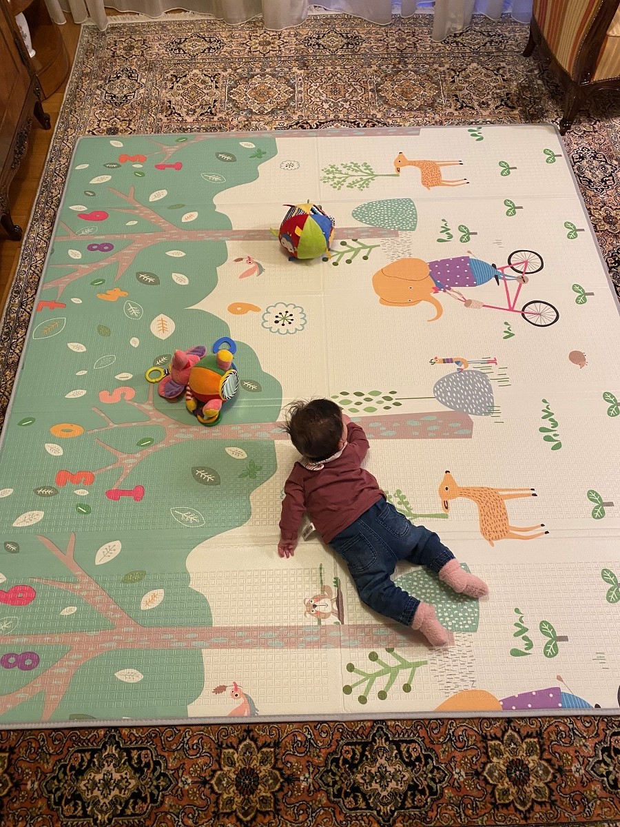 Sklopiva Duck&Bear podloga sa dva lica Šumica i Gimnastika 177x196x1 cm SA SITNOM GREŠKOM Slika 5